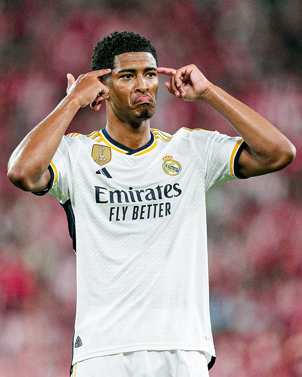 足球世界杯举办地更新交通方案，为球迷让路（世界杯举办城市优化交通安排，为球迷让路）