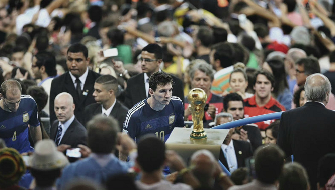 梅开二度助国米终结连败，劳塔罗当选与比萨一役全场最佳（独中两元助国米止连败，劳塔罗荣膺对阵比萨一战最佳球员）