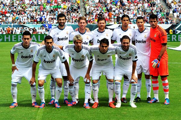 13胜4平，那不勒斯自1987年以来首次全年意甲主场保持不败（那不勒斯全年意甲主场13胜4平，自1987年以来首次不败收官）