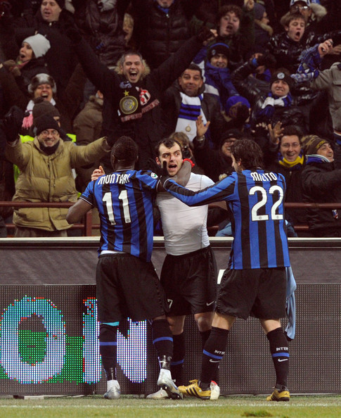 半场：云南1-0西海岸，奥斯卡助攻恩里克闪击（上半场结束：云南1比0领先西海岸，奥斯卡助攻恩里克先拔头筹）