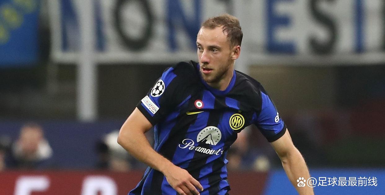 罗马推出黑胶唱片版队歌：限量版售价49.9欧，普通版19.9欧（罗马发布队歌黑胶唱片：限量版49.9欧、标准版19.9欧）