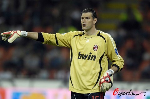 国安官方：李磊右大腿股二头肌拉伤，预计伤缺4周（北京国安通报：李磊右大腿股二头肌受伤，预计休战4周）