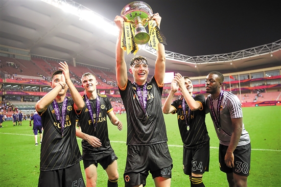 新赛季来了！CBA揭幕战大名单：张宁、迪亚洛、孙铭徽在列（CBA新季打响，揭幕战大名单出炉：张宁、迪亚洛、孙铭徽入选）