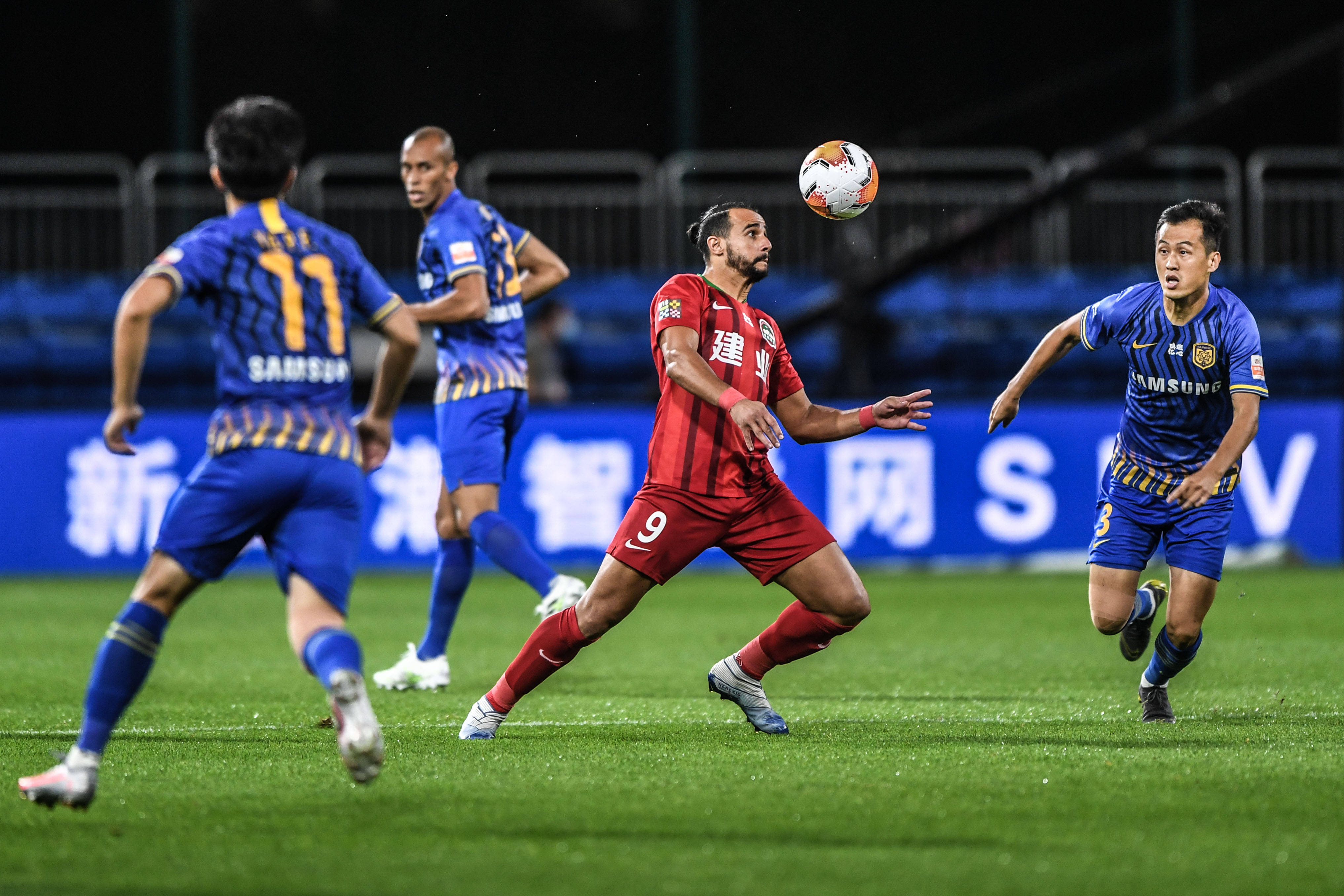 喜欢被叫“康拉迪尼奥”还是“莱默森”？莱默尔：齐达内（更喜欢“康拉迪尼奥”还是“莱默森”？莱默尔答：叫我“齐达内”）