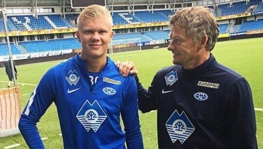 拉菲尼亚：很失望没拿到金球奖，第五名是荣誉但我期望更高（拉菲尼亚：错失金球很遗憾，拿到第五是荣耀但我的目标更高）