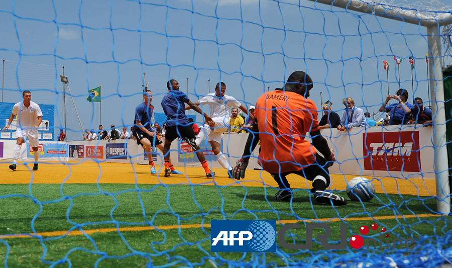 NBA杯半决赛看点：文班复出欲终结雷霆连胜，班凯罗PK布伦森（NBA杯半决赛前瞻：文班复出冲击雷霆连胜，班凯罗对决布伦森）