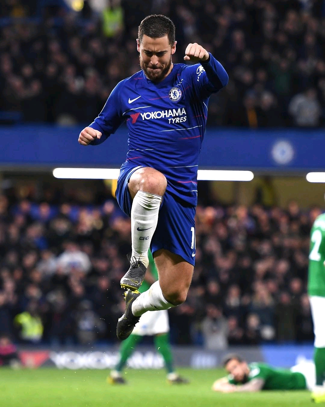 德转预热戴维身价：最高4500万欧不变，最低下跌至3000万欧（德转前瞻戴维身价：上限维持4500万欧，下限下调至3000万欧）