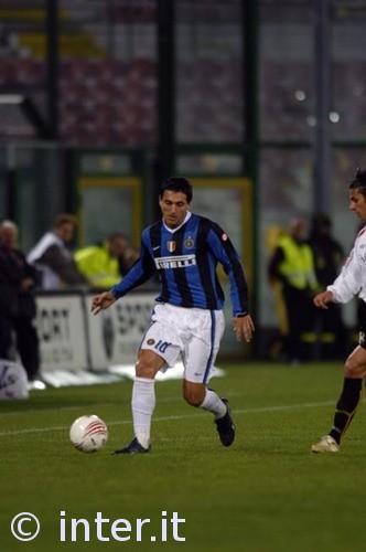 那个拥抱是整场最暖的一幕（那个拥抱，定格了全场最温暖的瞬间）